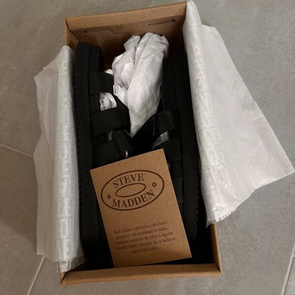 Steve Madden Mayven Black Leather Sandals (NEW!) - Picture 9 of 13